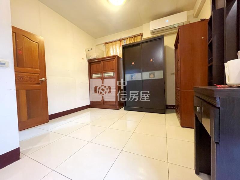 【新世紀】內壢大面寬邊間別墅房屋室內格局與周邊環境