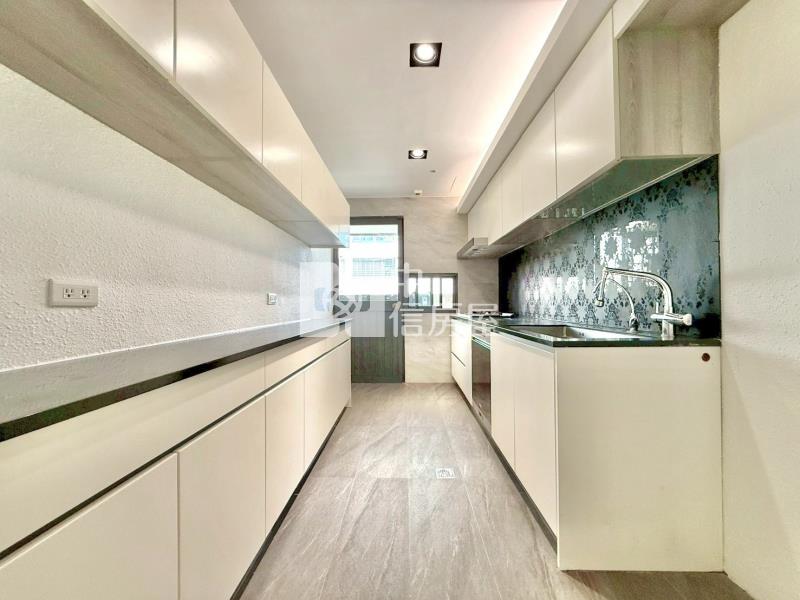 英棋觀邸視野戶5房雙平車房屋室內格局與周邊環境