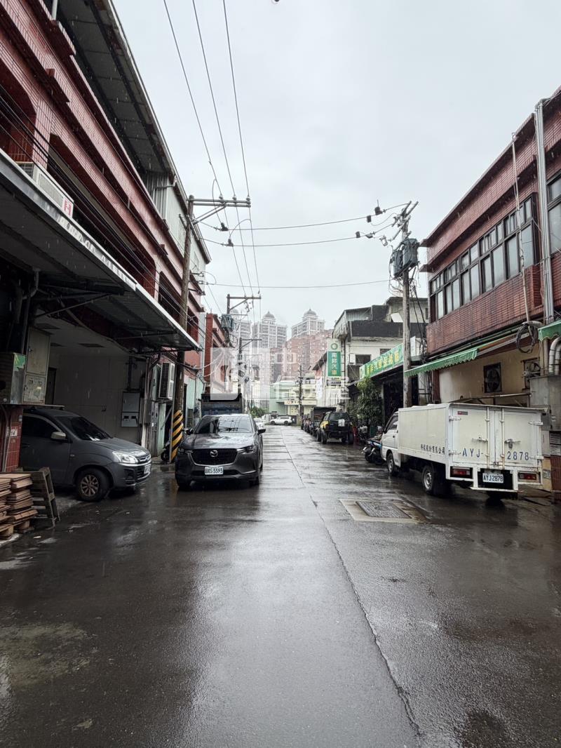 《晶顥團隊》南崁交流道廠房房屋室內格局與周邊環境