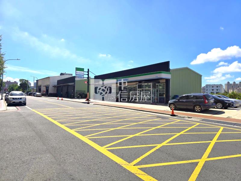 天郡景觀戶精美大2房車房屋室內格局與周邊環境