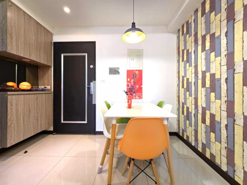 天郡景觀戶精美大2房車房屋室內格局與周邊環境