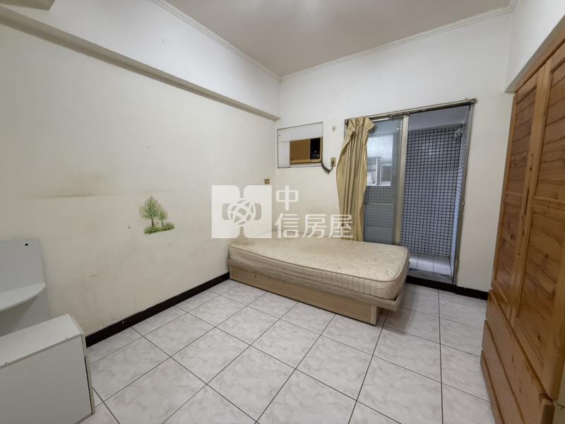 (南天王)工學商圈綠園道電梯美套房房屋室內格局與周邊環境