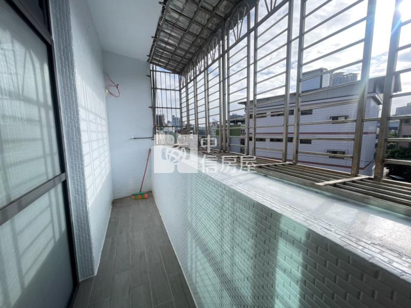 市府特區4房美寓/全新質感翻修/雙層宅設計房屋室內格局與周邊環境