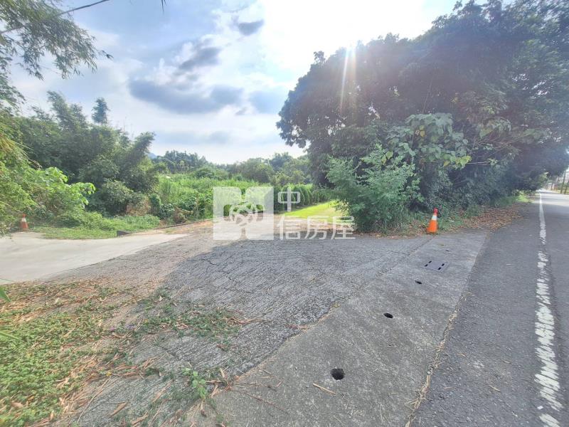 關廟龜洞休閒農地房屋室內格局與周邊環境