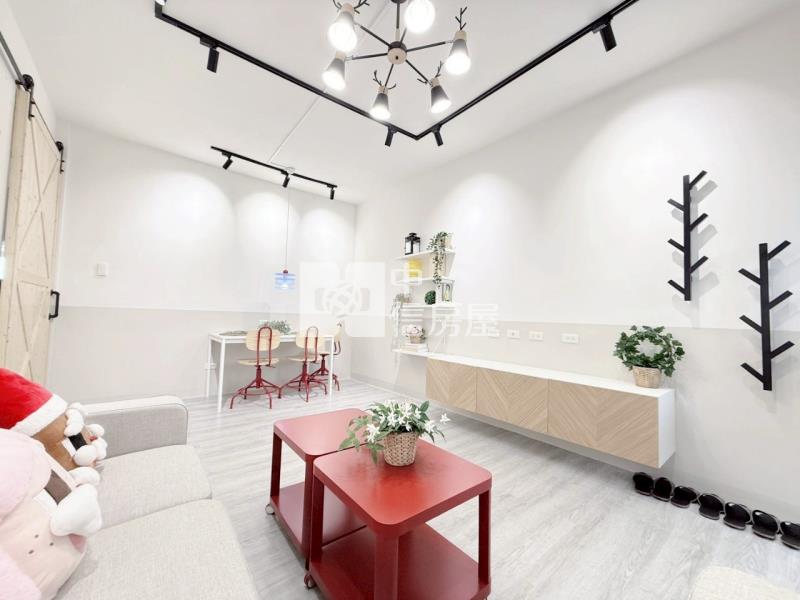 高雄前鎮草衙道5+6樓美裝寓房屋室內格局與周邊環境