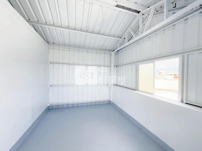 高雄前鎮草衙道5+6樓美裝寓房屋室內格局與周邊環境