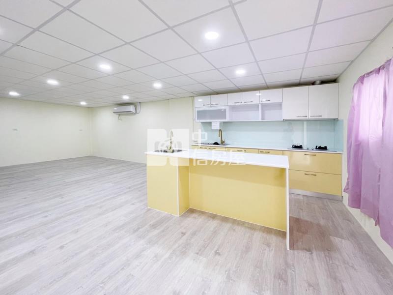 文心中清捷運站雙車位一樓公寓房屋室內格局與周邊環境