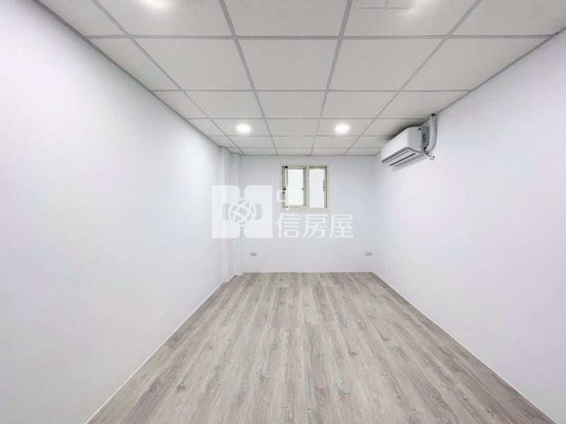 文心中清捷運站雙車位一樓公寓房屋室內格局與周邊環境