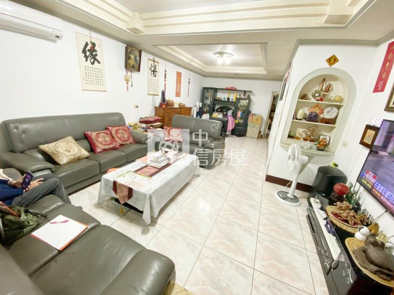 【新世紀】龍岡圓環大透天房屋室內格局與周邊環境