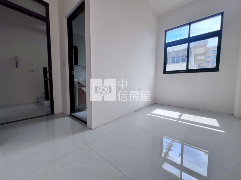 麥寮正市區雙車位全新透天房屋室內格局與周邊環境