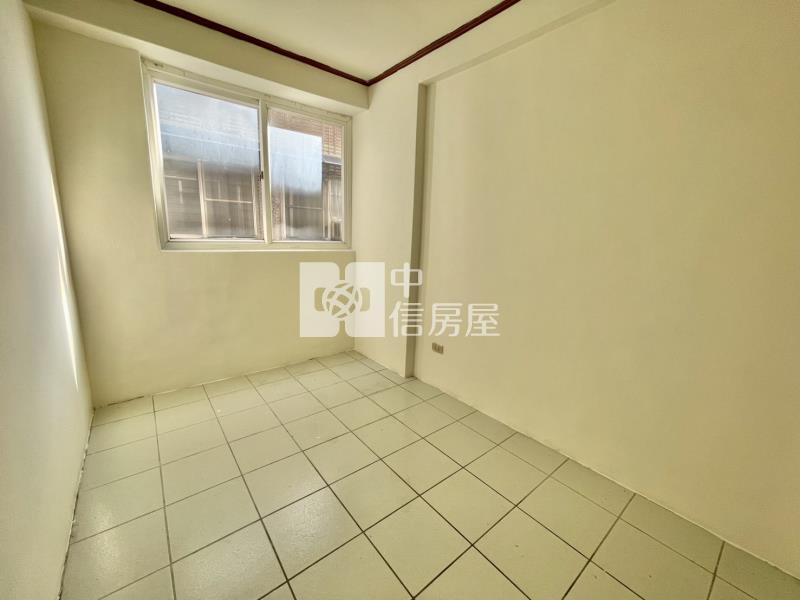 【新世紀】近楊梅高中花園別墅4房+車庫停車房屋室內格局與周邊環境