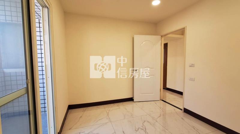 昌平商圈大空間精裝四房平車房屋室內格局與周邊環境