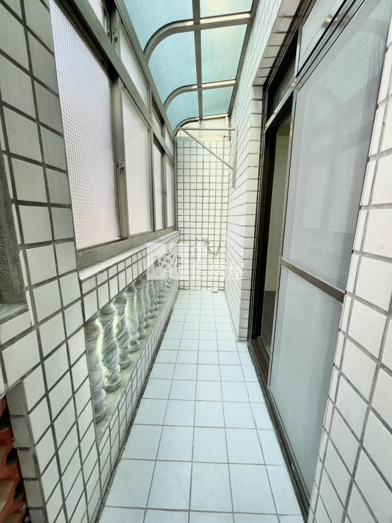 【新世紀】近龍潭市區5房+車庫停車房屋室內格局與周邊環境