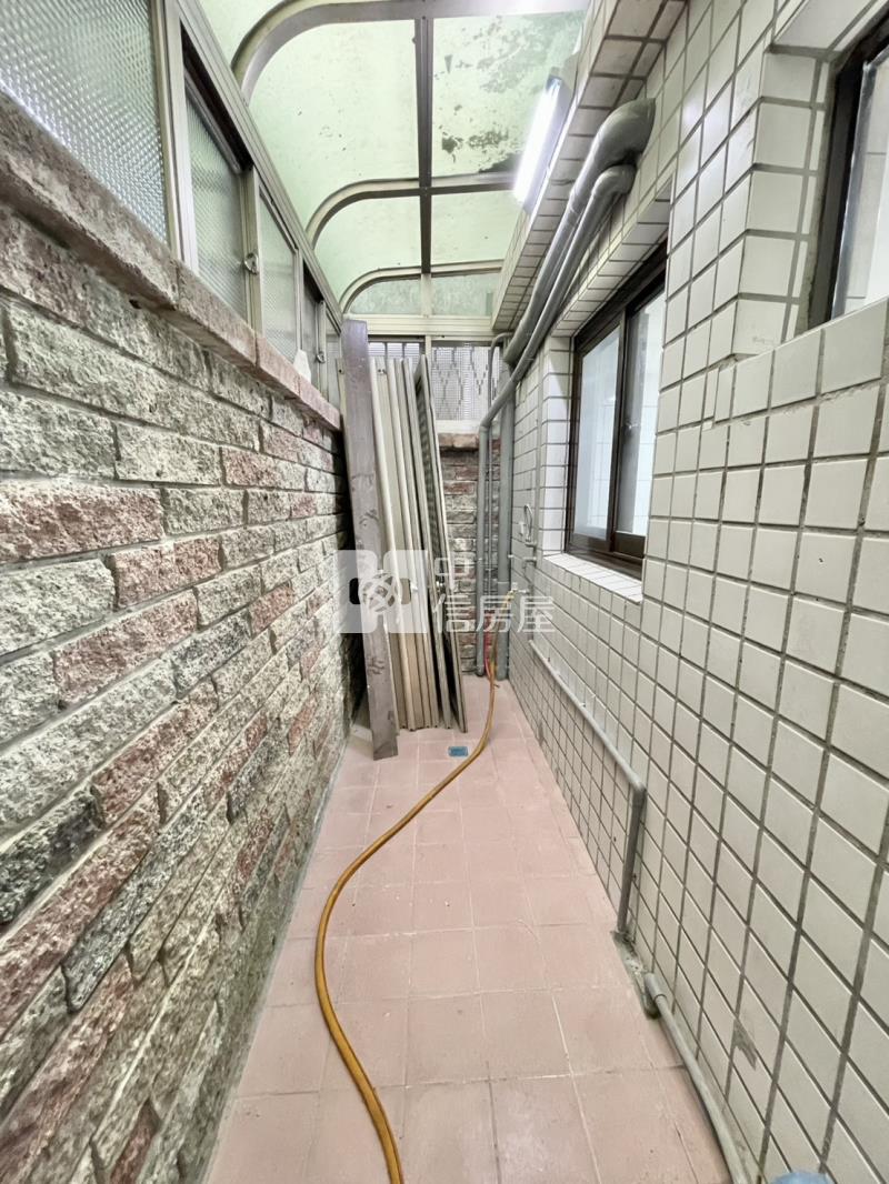 【新世紀】近龍潭市區5房+車庫停車房屋室內格局與周邊環境