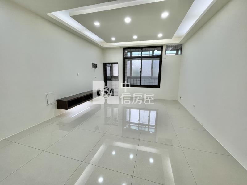 【新世紀】近龍潭市區5房+車庫停車房屋室內格局與周邊環境