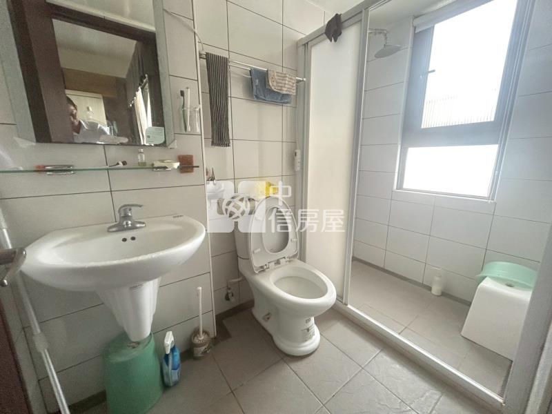 南勢寬敞收租雙套房+車位房屋室內格局與周邊環境