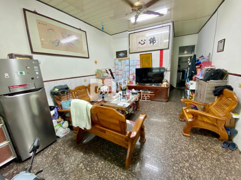 清水臨9米活路大空間低總價透天1房屋室內格局與周邊環境