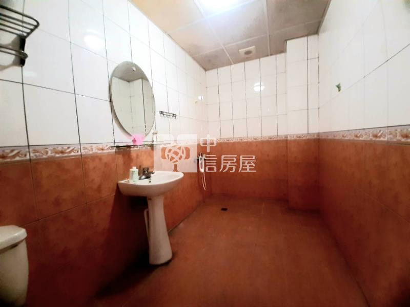 新明國中旁美透天房屋室內格局與周邊環境