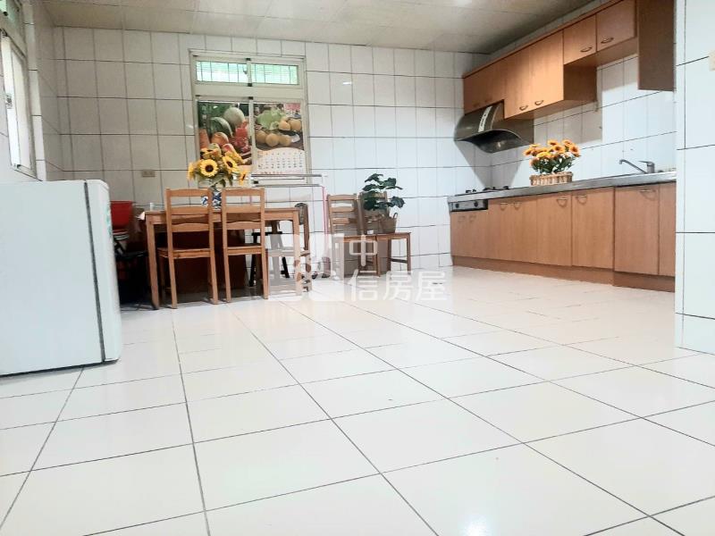 新明國中旁美透天房屋室內格局與周邊環境