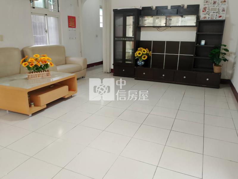 新明國中旁美透天房屋室內格局與周邊環境