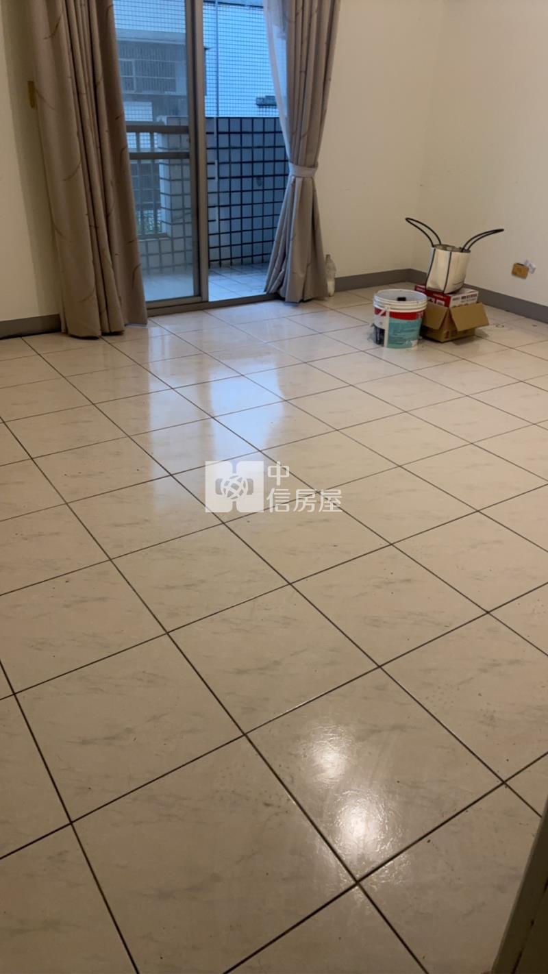 獨家專任-楊湖路前院雙車位大地坪透天房屋室內格局與周邊環境