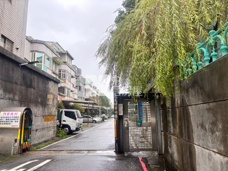 獨家專任-楊湖路前院雙車位大地坪透天房屋室內格局與周邊環境