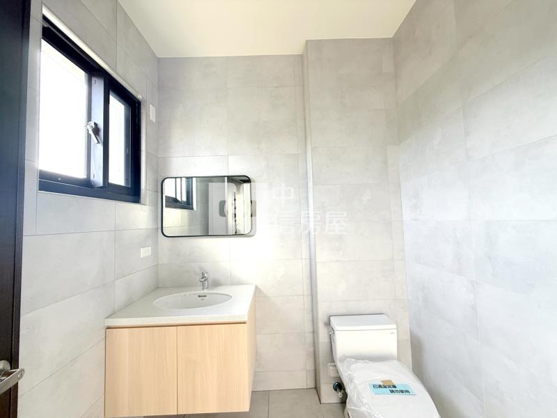 紅瓦厝全新12米面寬電梯雙車墅房屋室內格局與周邊環境