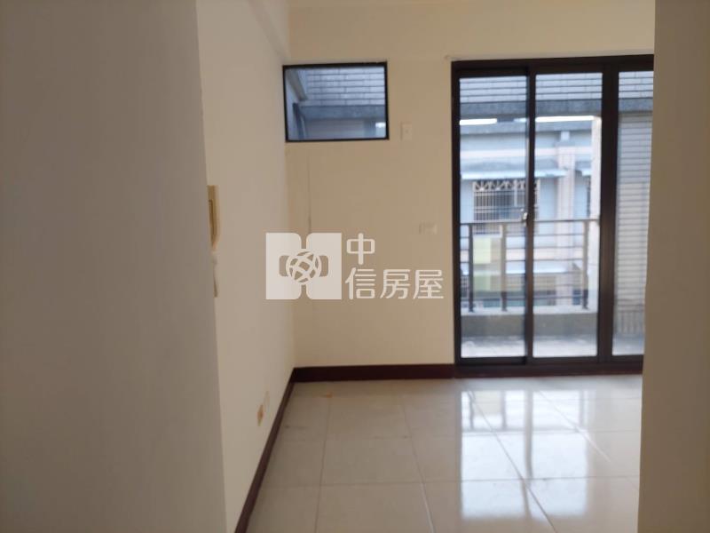 屏東市榮總店面房屋室內格局與周邊環境