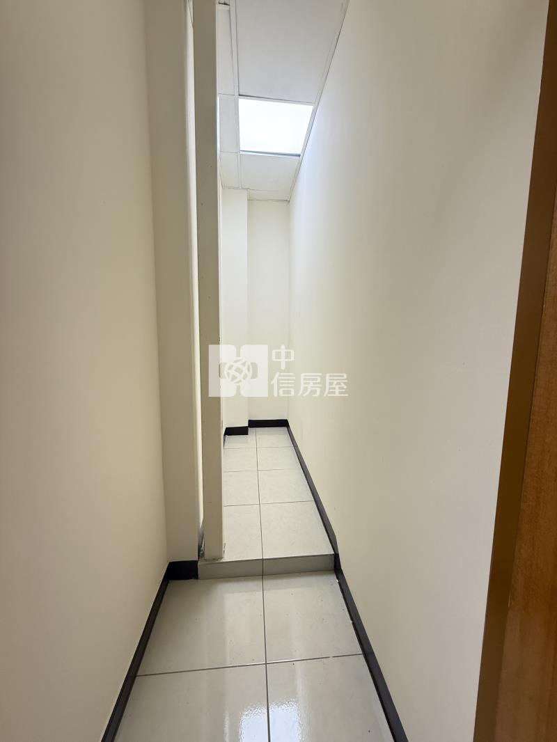 東安國小大面寬透天房屋室內格局與周邊環境