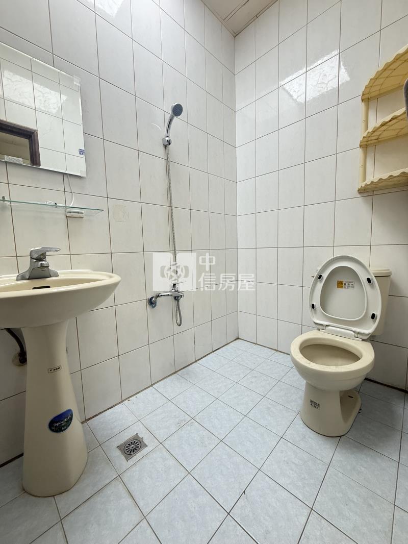 東安國小大面寬透天房屋室內格局與周邊環境