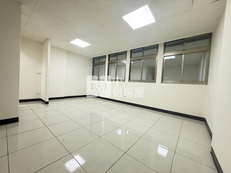 東安國小大面寬透天房屋室內格局與周邊環境