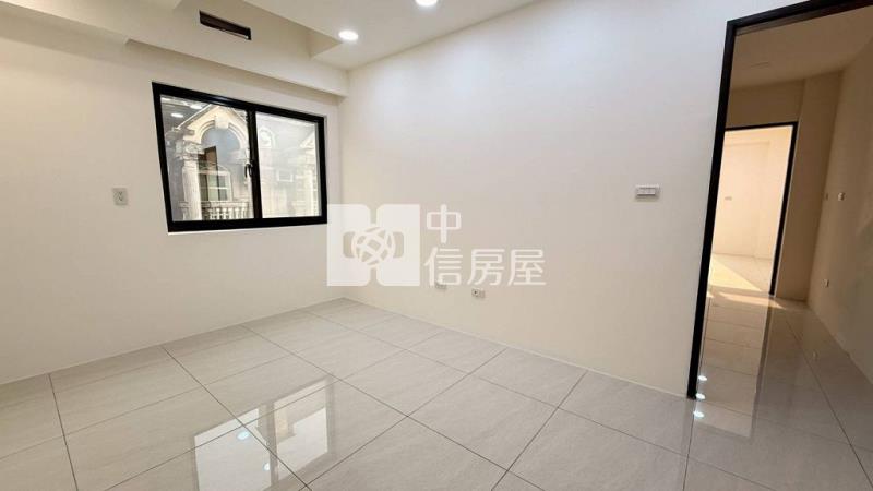 龍岡操場美透天(中信卓越團隊)房屋室內格局與周邊環境