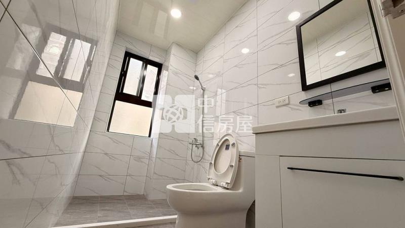 龍岡操場美透天(中信卓越團隊)房屋室內格局與周邊環境