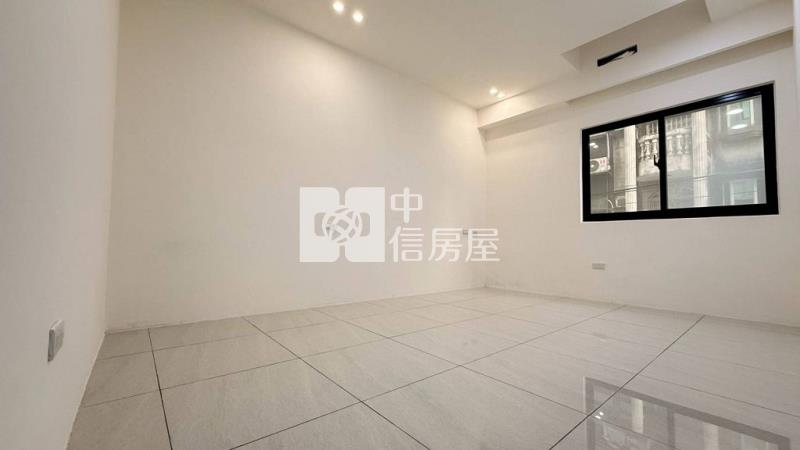 龍岡操場美透天(中信卓越團隊)房屋室內格局與周邊環境