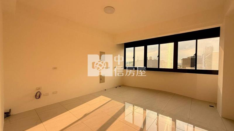 龍岡操場美透天(中信卓越團隊)房屋室內格局與周邊環境