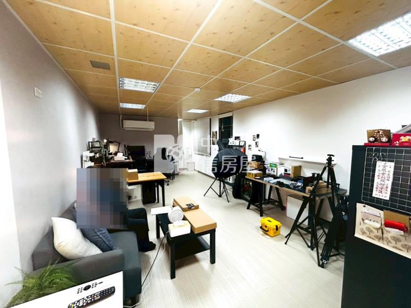 低總價收租置產工作室附車位房屋室內格局與周邊環境