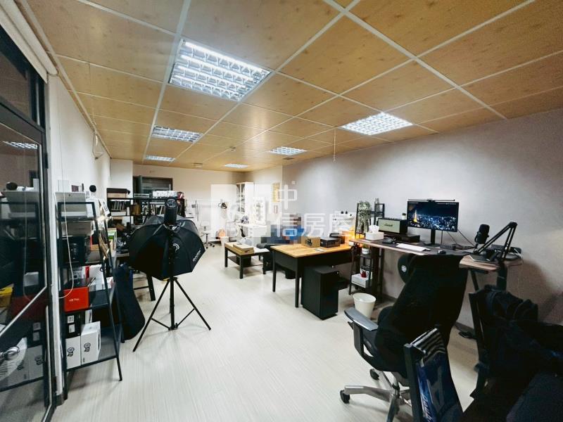 低總價收租置產工作室附車位房屋室內格局與周邊環境