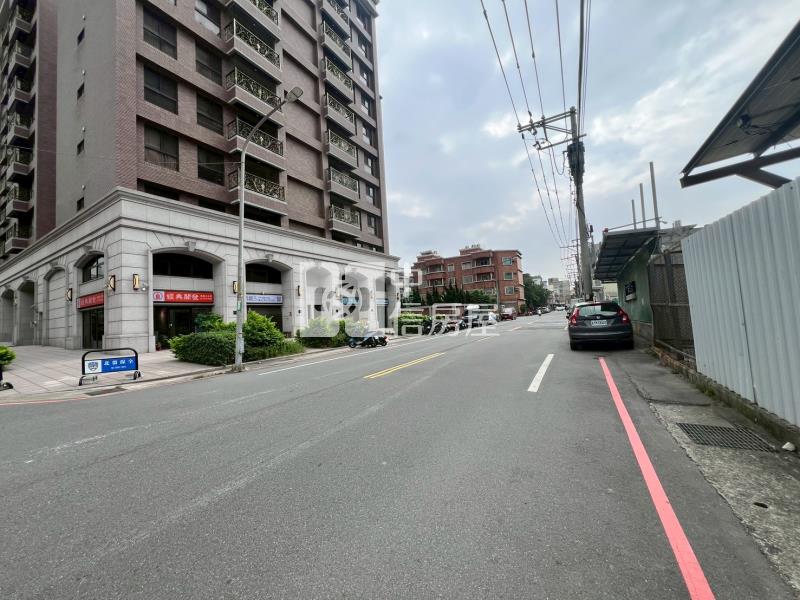【安家】新屋交流道群邑皇冠店住房屋室內格局與周邊環境