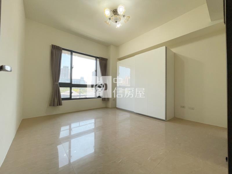 (鉅虹創造之旅)大墩明星學區四房車位房屋室內格局與周邊環境