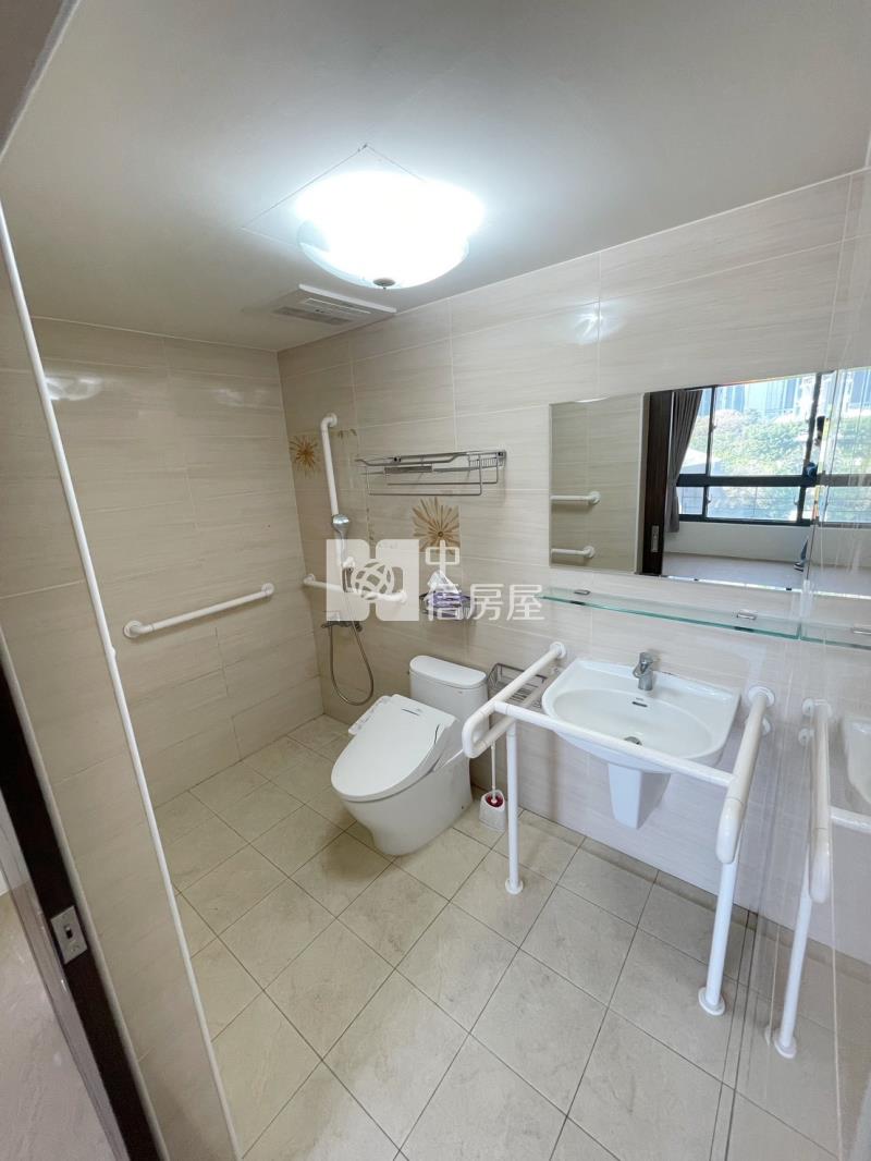 (鉅虹創造之旅)大墩明星學區四房車位房屋室內格局與周邊環境