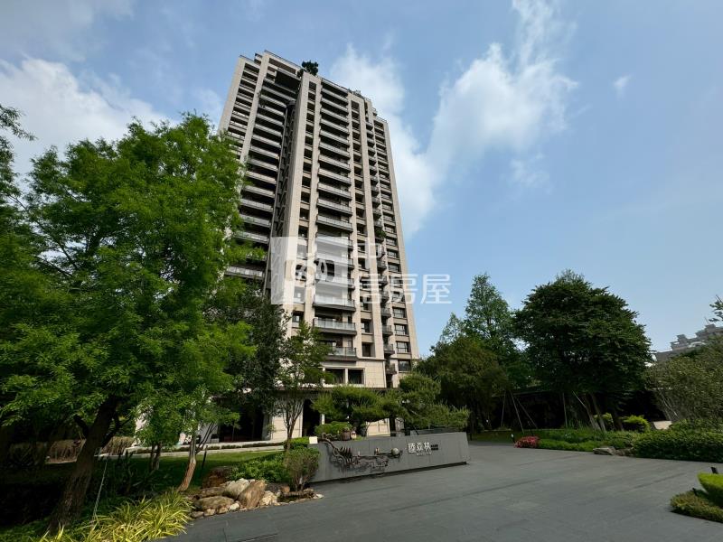 中國醫科博睦森林四改三雙平車房屋室內格局與周邊環境