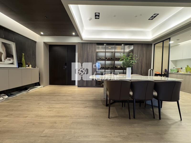 中國醫科博睦森林四改三雙平車房屋室內格局與周邊環境