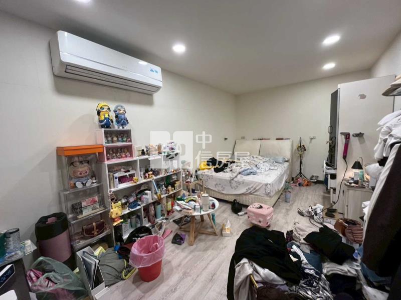 體育園區透天房屋室內格局與周邊環境