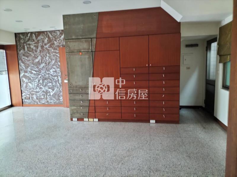 瑞豐國中9米大面寬1+夾+2樓大店面房屋室內格局與周邊環境