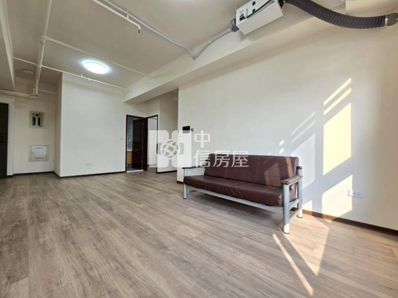 湖子內景觀平車3+1房房屋室內格局與周邊環境