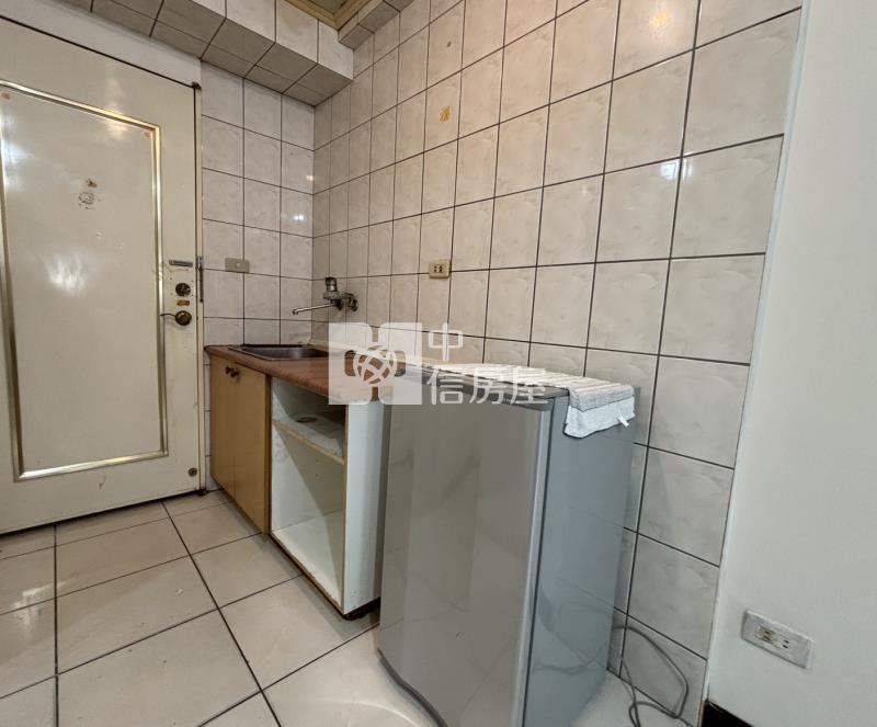 精武車站高樓層套房美廈房屋室內格局與周邊環境