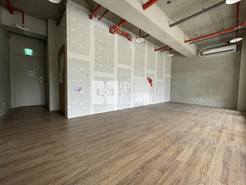 【安家】中路-京懋一號大面寬金店面房屋室內格局與周邊環境