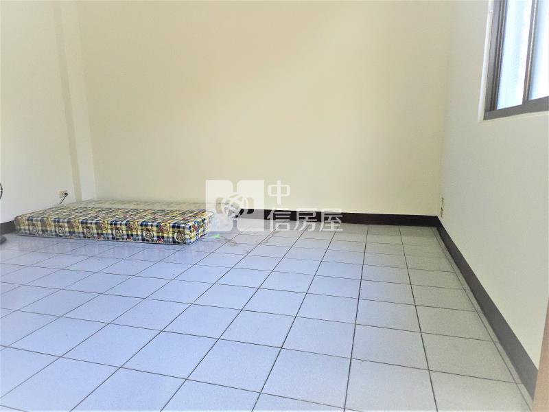 水湳經貿黃金邊間透店房屋室內格局與周邊環境