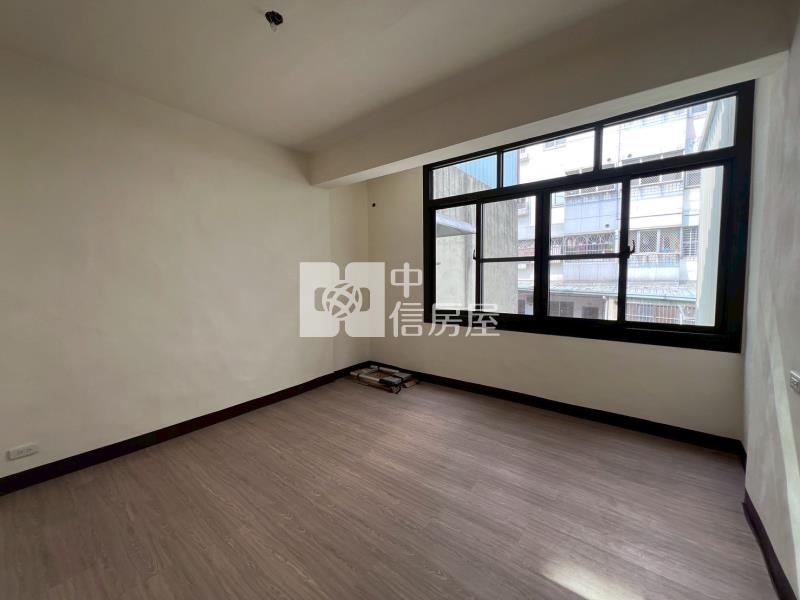 大里好來五街全新整理3房大地坪透天房屋室內格局與周邊環境