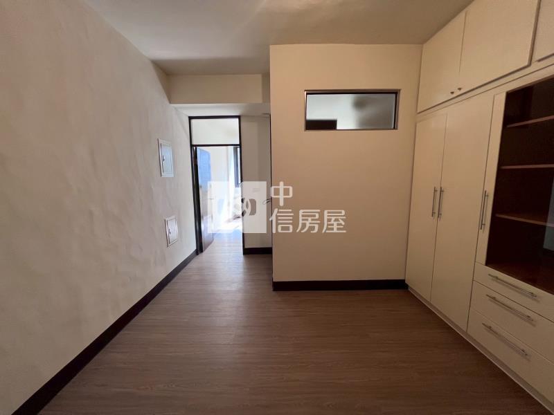 大里好來五街全新整理3房大地坪透天房屋室內格局與周邊環境